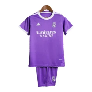 Kit Infantil Real Madrid Retrô 16/17 - Adidas - Roxo com detalhes em branco