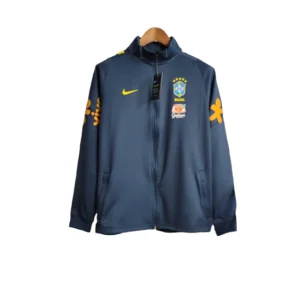 Jaqueta Corta-Vento Real Madrid 23/24 - Masculina Adidas - Branca com listras pretas